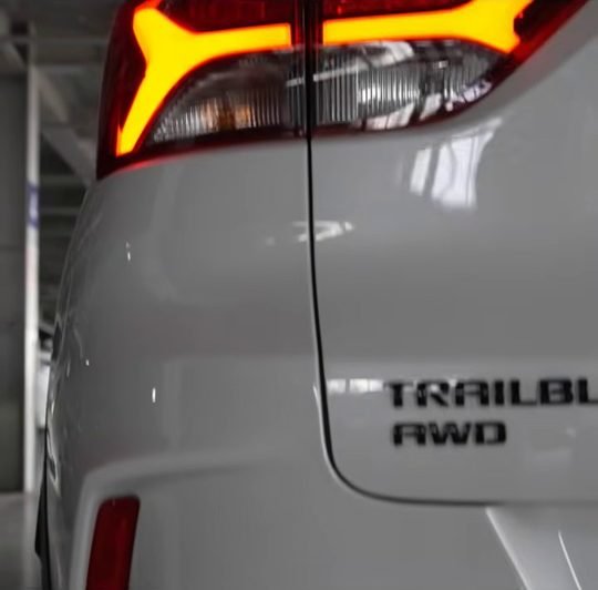중카TV 영상 속 트레일블레이저 AWD 표기